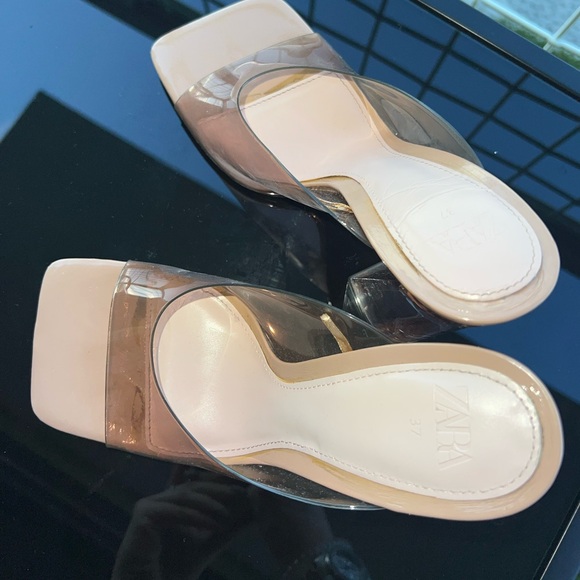 Jelly Heels - Picture 2 of 5